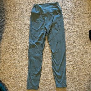Ptula Size large Shelby leggings